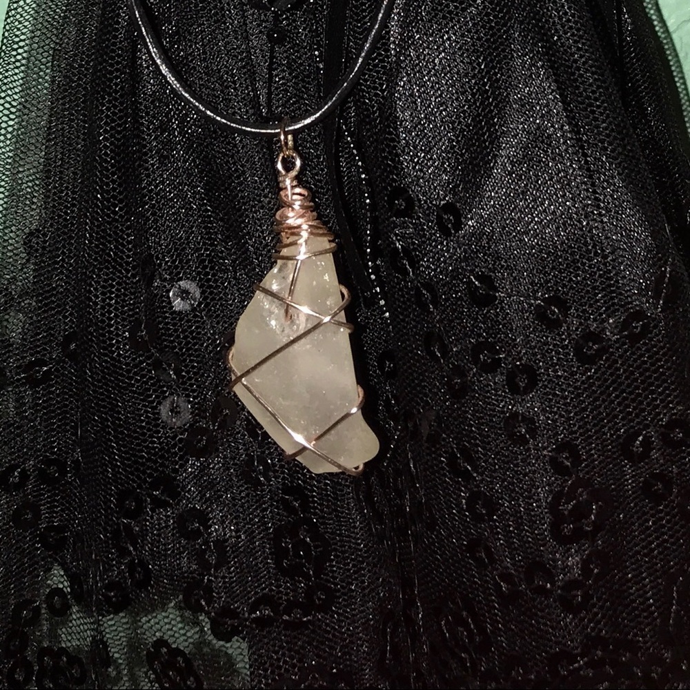 🌸pink Sea Glass Wire Wrapped Necklace Rose Gold - Picture 6 of 8